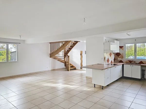 Maison mitoyenne 5 pièces 