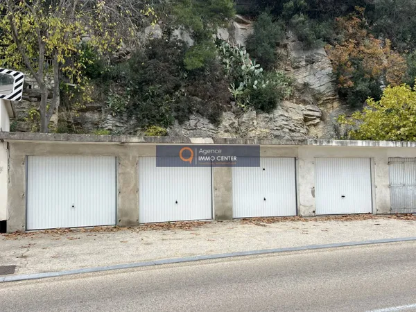 Parking 17 m² 
