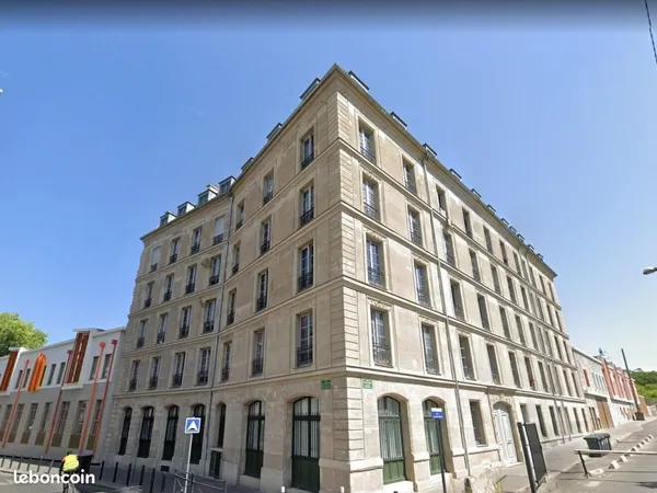 Studio 1 pièce 22 m² 