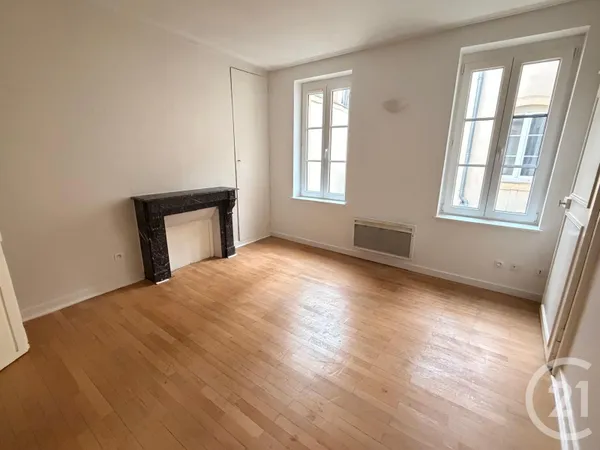 Appartement 1 pièce 28 m² 