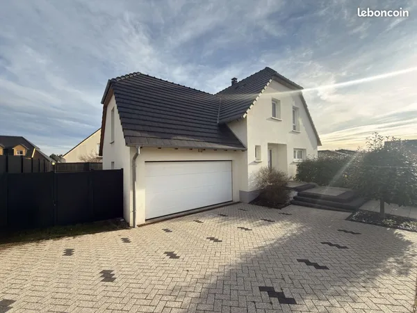 Villa 6 pièces 161 m² 