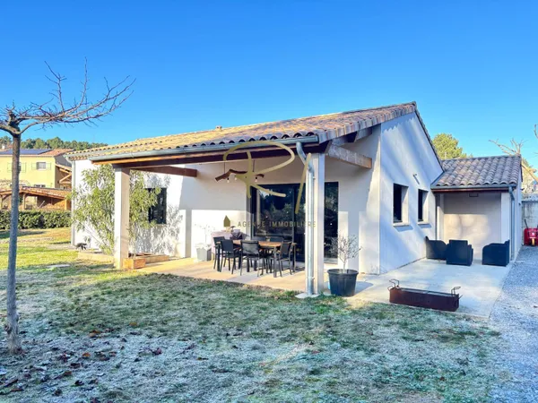 Maison de plain-pied 4 pièces 108 m² 