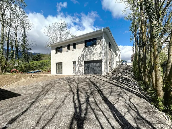 Maison 5 pièces 142 m² 