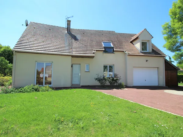MAISON 6 PIECES 155 m² - LA FORET LE ROI 
