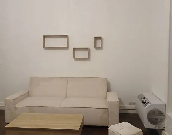 Studio 1 pièce 26 m² 
