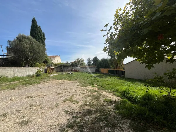 Terrain 795 m² 