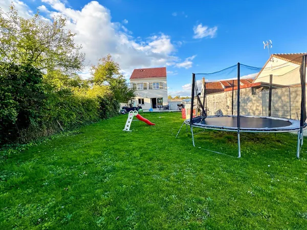 Maison 4 pièces 90 m² 