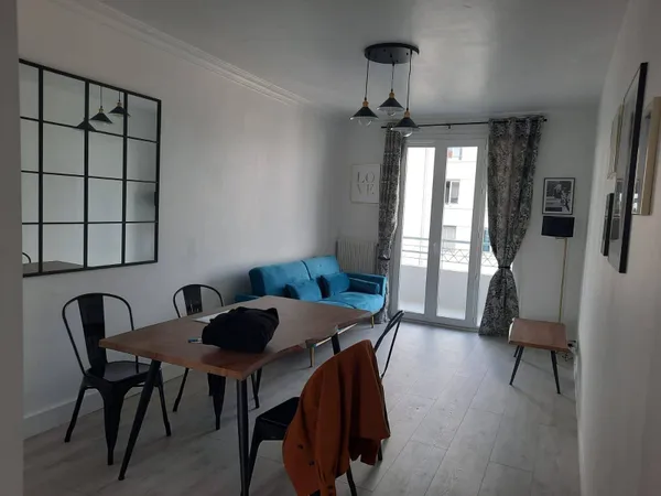 Studio 1 pièce 9 m² 