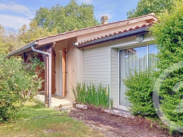 Maison de plain-pied 6 pièces 157 m² 
