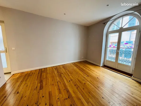 T2 rénové - 60 m² - Romans-sur-Isère (Côte Jacquemart) 