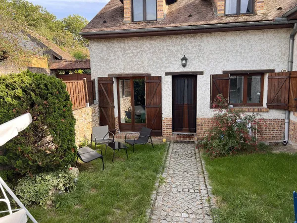 MAISON DE VILLE 