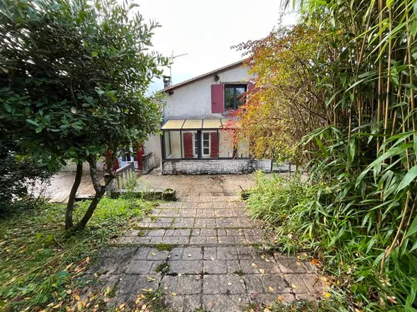 Maison 2 pièces 99 m² 