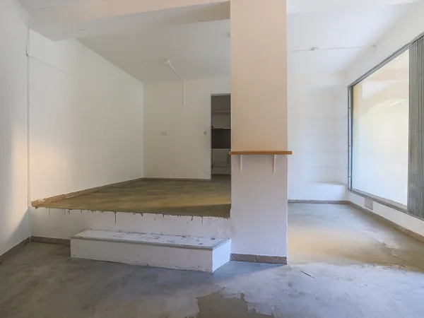 Local commercial 1 pièce 37 m² 