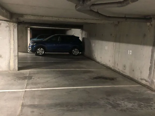 Parking 13 m² 