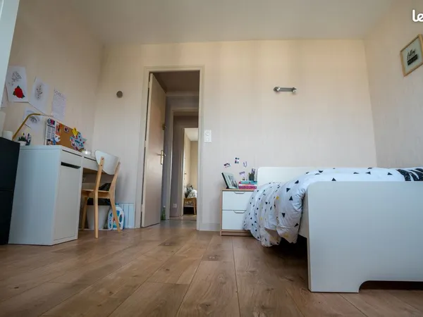 1 à 4 chambres en colocation 