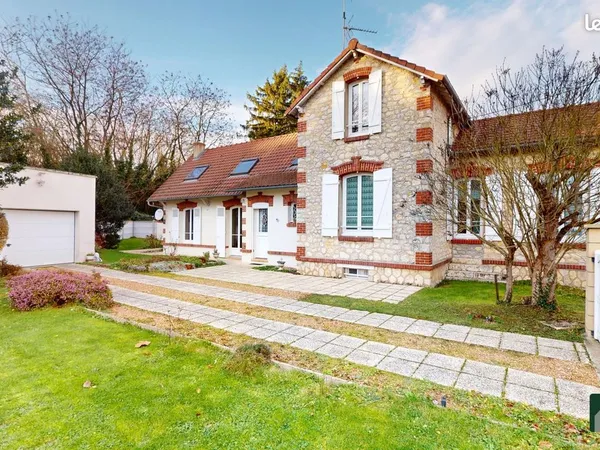 Propriété 6 pièces 120 m² 