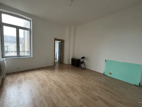 APPARTEMENT 3 PIECES CENTRE VILLE 