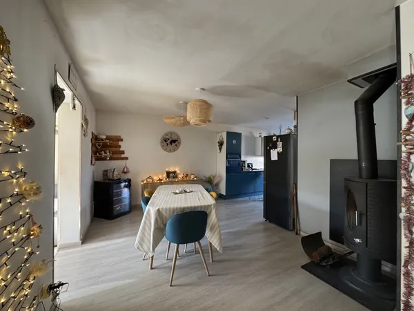 Villa de plain-pied de type 6 à Coursan 