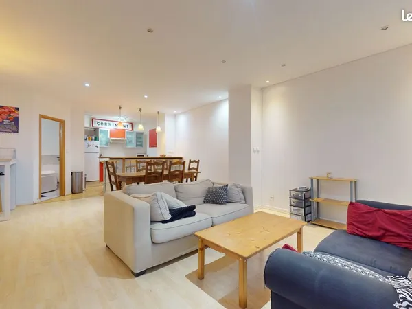 Appartement T4 de 80m2 - 3 chambres - Terrasse - Cave 