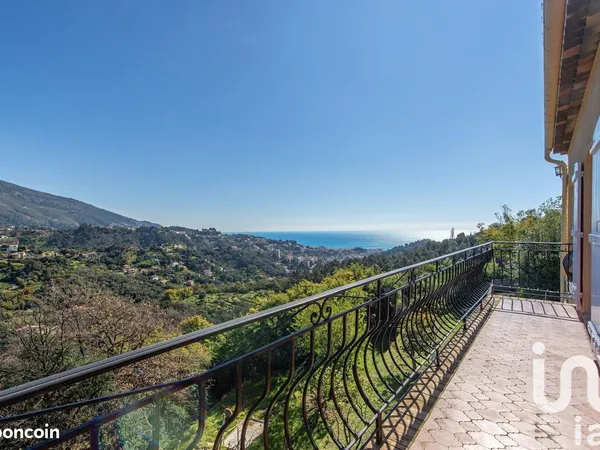 Villa 5 pièces 151 m² 