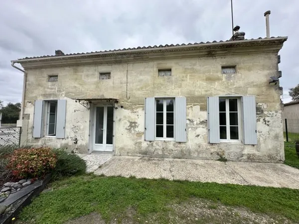 Maison de bourg de 2 pièces principales 