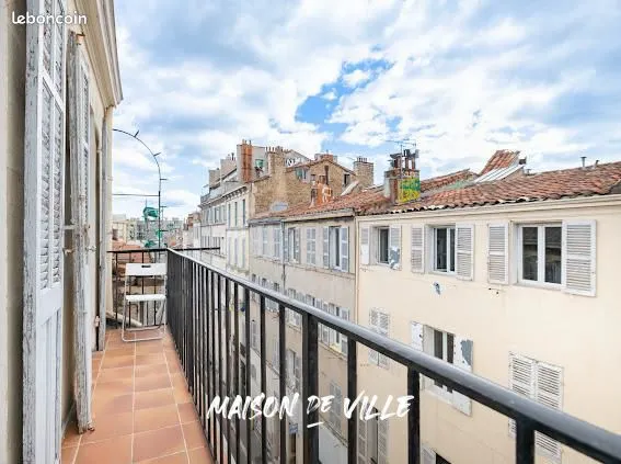 Studio 1 pièce 20 m² 