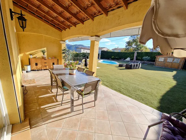 Maison 7 pièces 156 m² 