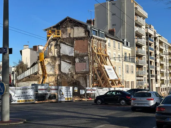 Terrain Neuf Limoges   318000€