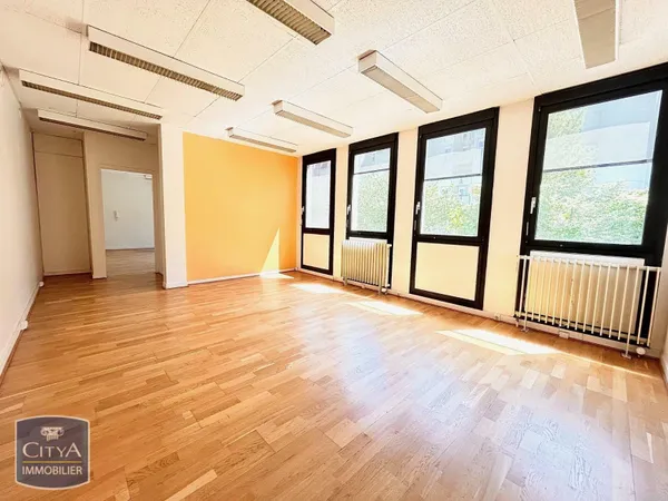 Local commercial 47 m² 
