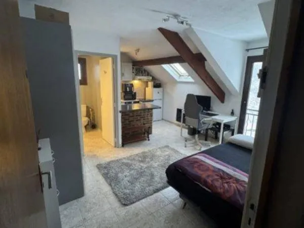Studio 1 pièce 21 m² 