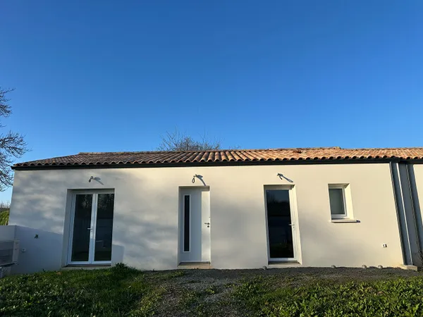 Maison de plain pied - Lussant 3 pièce(s) 69.89 m2 