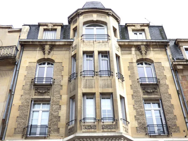 Studio 1 pièce 37 m² 