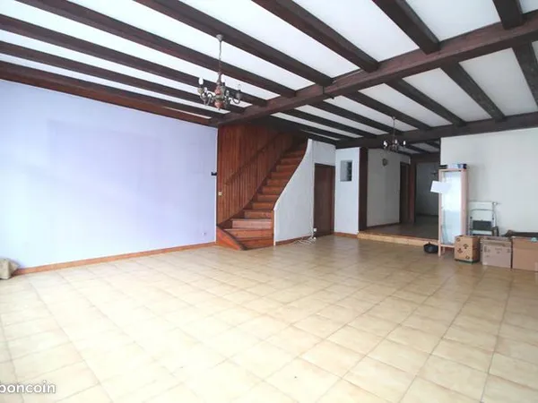 Maison 6 pièces 147 m² 