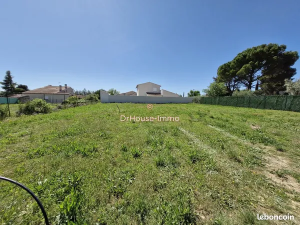 Terrain 450 m² lourmarin 