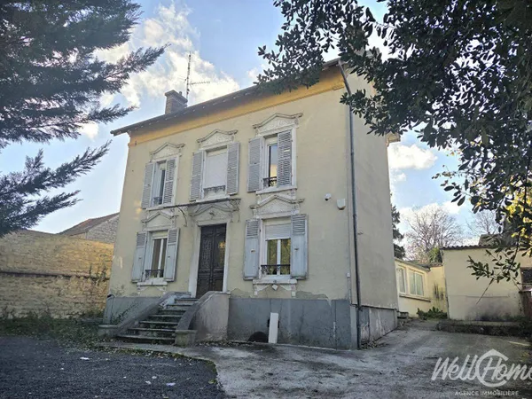 Maison 10 pièces 210 m² 