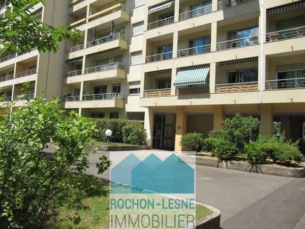 Appartement 1 pièce 28 m² 