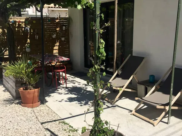 Petit 2 pièces à louer à Arles 
