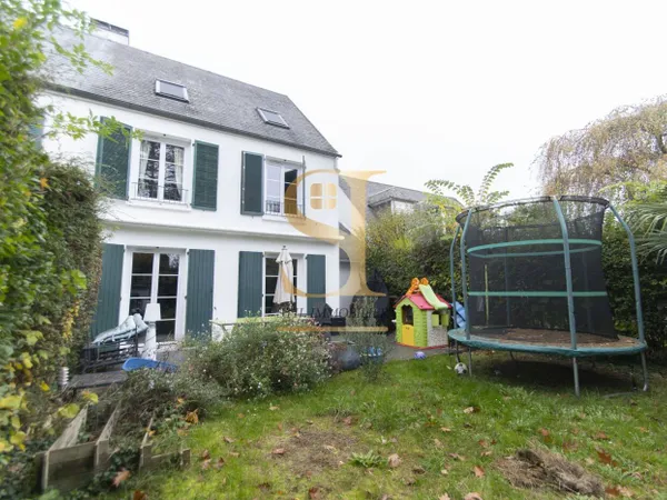 Maison 6 pièces 118 m² 