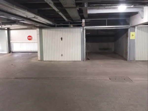 ✅ Garage box ultra sécurisé perraliere Villeurbanne 