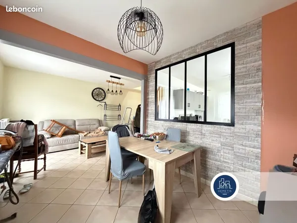 Maison 5 pièces 93 m² 