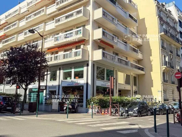 Bureaux 791 m² 