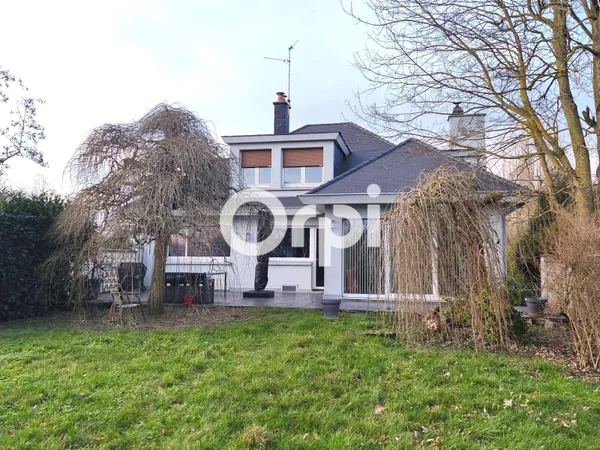 Maison 6 pièces 210 m² 