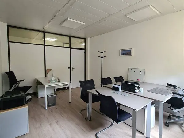 Bureau 2 pièces 20 m² 