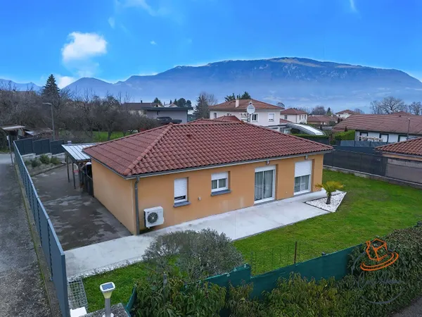 Maison de plain-pied 6 pièces 120 m² 