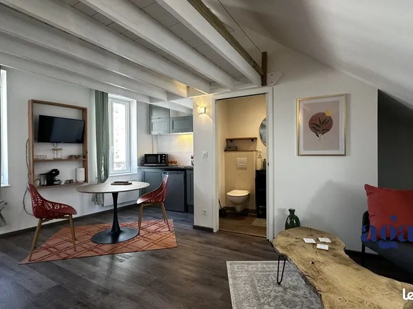 Studio 1 pièce 20 m² 