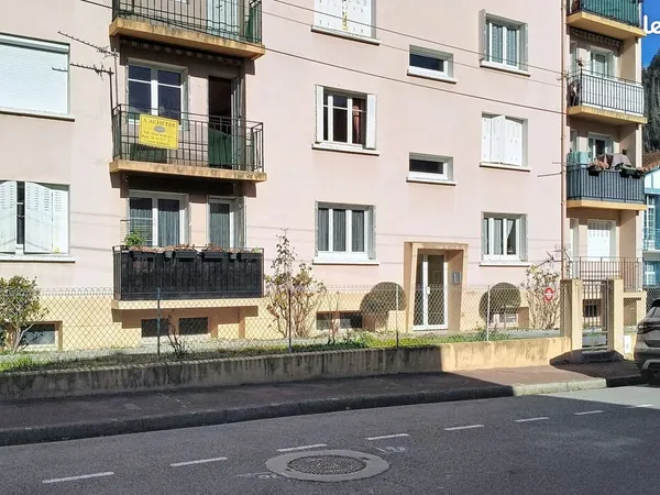 Appartement 4 pièces 63 m² 