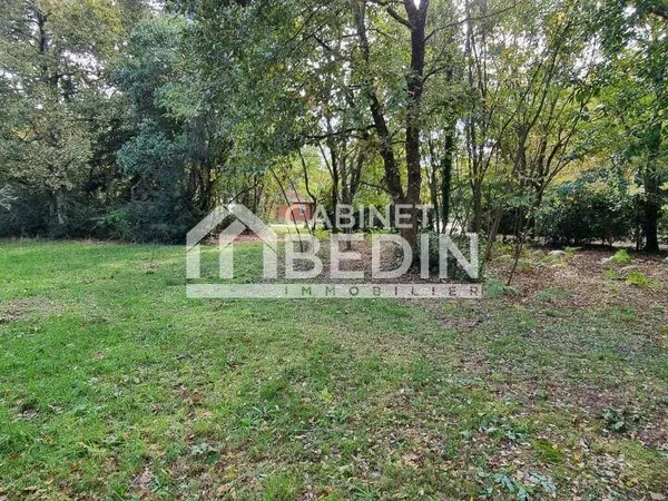 Terrain constructible 1000 m² 