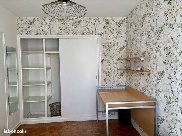 Chambre à louer dans colocation 