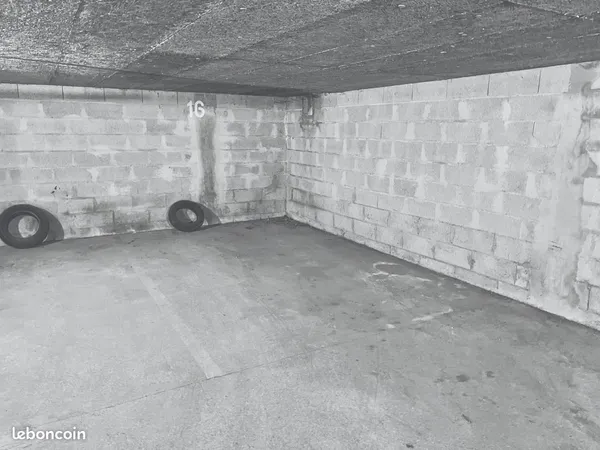 Parking - Garage Location Dijon   55€