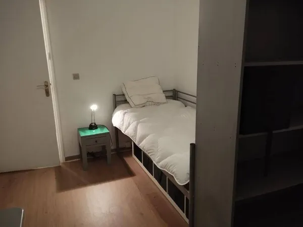 Studio 1 pièce 28 m² 